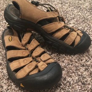 Keen Newport sandals hiking shoes